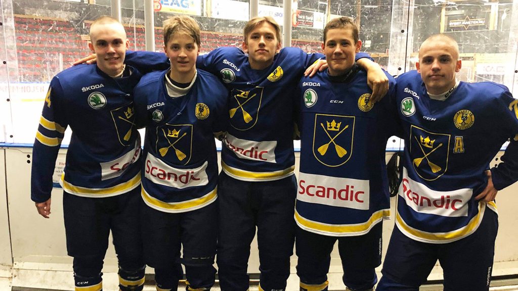 MIF-killar i TV-pucken